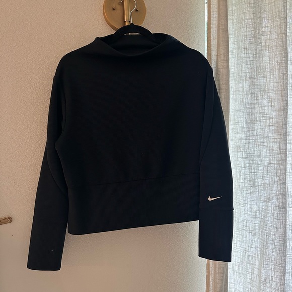 Nike Pullover - Picture 1 of 4